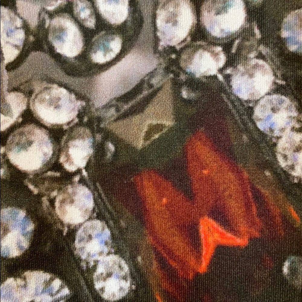 Jewel print scuba crop top. - Picture 3 of 6
